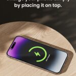 空氣清淨機（桌板款）只需將手機放在桌上即可充電